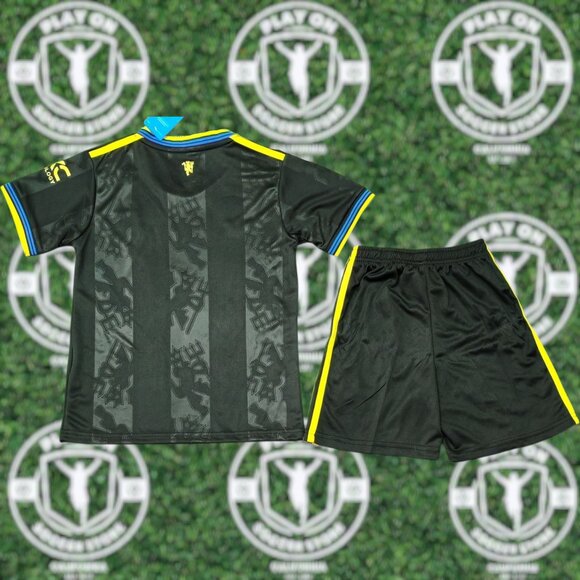 Kids Manchester United 25/26 Third Kit - Picture 2 of 3